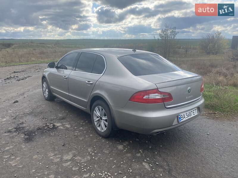 Лифтбек Skoda Superb 2009 в Петрове фото 16 Лифтбек Skoda Superb 2009 в Петрове