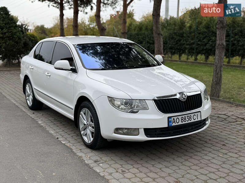 Лифтбек Skoda Superb 2011 в Ужгороде фото 2 Лифтбек Skoda Superb 2011 в Ужгороде