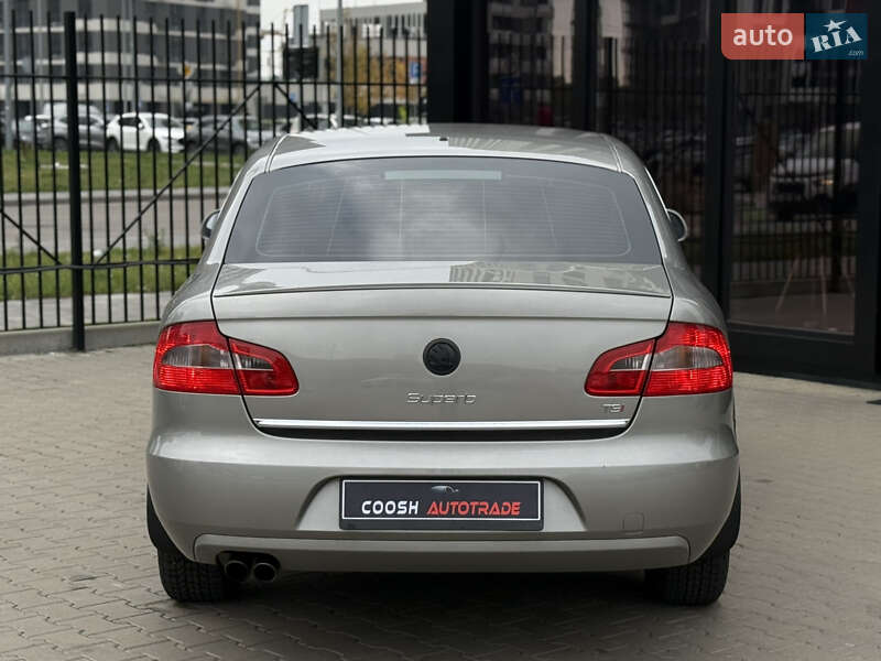 Ліфтбек Skoda Superb 2012 в Києві