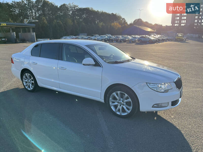 Лифтбек Skoda Superb 2011 в Львове фото 6 Лифтбек Skoda Superb 2011 в Львове