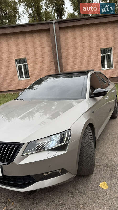 Лифтбек Skoda Superb 2017 в Днепре фото 13 Лифтбек Skoda Superb 2017 в Днепре