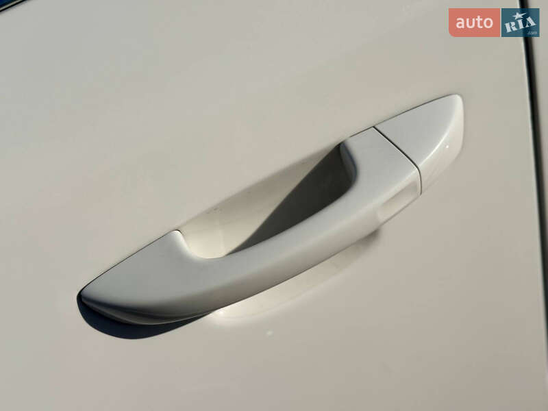 Ліфтбек Skoda Superb 2013 в Кривому Розі