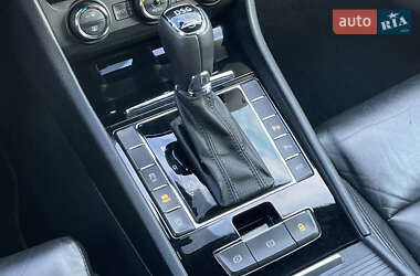 Лифтбек Skoda Superb 2017 в 