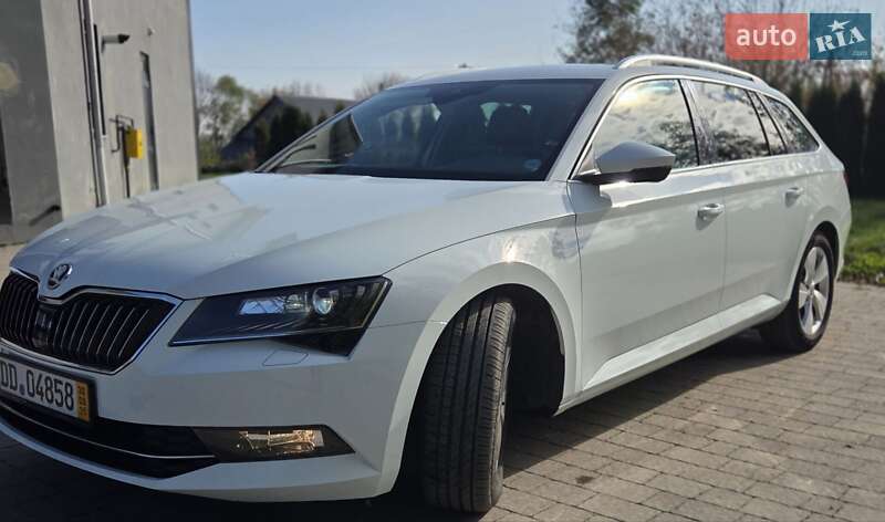 Универсал Skoda Superb 2016 в Бучаче
