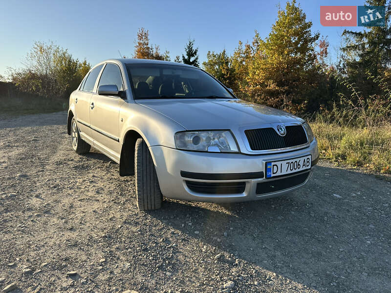 Лифтбек Skoda Superb 2006 в Ивано-Франковске фото Лифтбек Skoda Superb 2006 в Ивано-Франковске