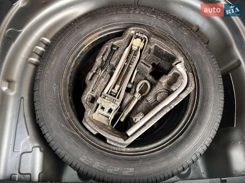 Универсал Skoda Superb 2018 в Ровно