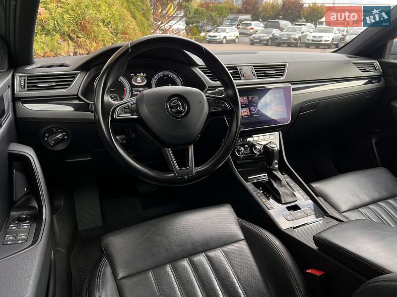 Универсал Skoda Superb 2018 в Ровно