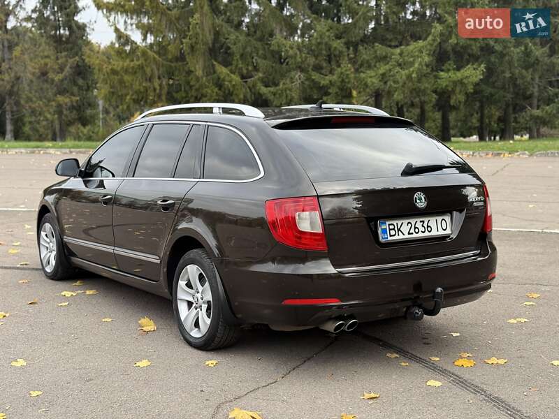 Универсал Skoda Superb 2012 в Ровно фото 29 Универсал Skoda Superb 2012 в Ровно