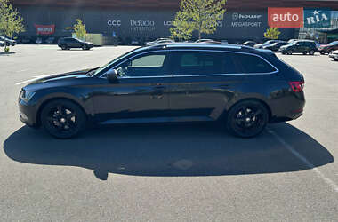 Універсал Skoda Superb 2015 в  фото 5 Універсал Skoda Superb 2015 в