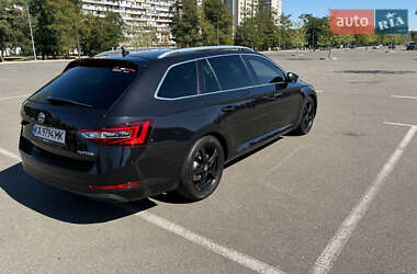 Універсал Skoda Superb 2015 в  фото 10 Універсал Skoda Superb 2015 в