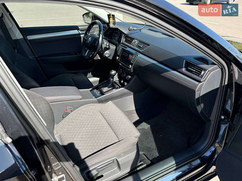 Универсал Skoda Superb 2015 в Киеве фото 13 Универсал Skoda Superb 2015 в Киеве