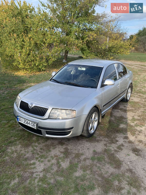 Ліфтбек Skoda Superb 2006 в Дніпрі