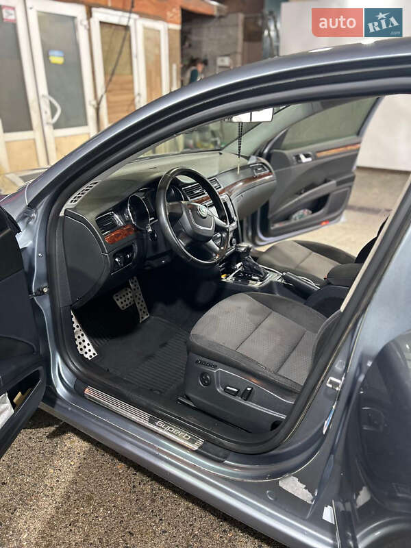 Лифтбек Skoda Superb 2011 в Кривом Роге фото 13 Лифтбек Skoda Superb 2011 в Кривом Роге