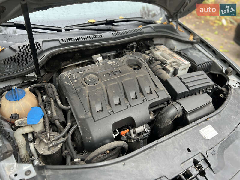 Лифтбек Skoda Superb 2011 в Кривом Роге фото 12 Лифтбек Skoda Superb 2011 в Кривом Роге