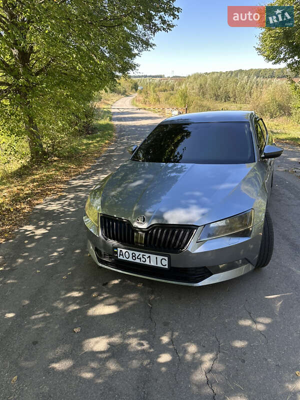 Лифтбек Skoda Superb 2017 в Виннице фото 3 Лифтбек Skoda Superb 2017 в Виннице