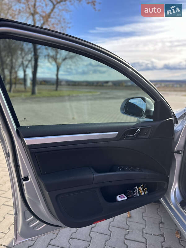 Лифтбек Skoda Superb 2013 в Черновцах