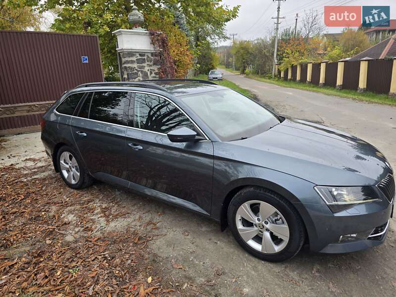 Універсал Skoda Superb 2015 в Києві фото 26 Універсал Skoda Superb 2015 в Києві