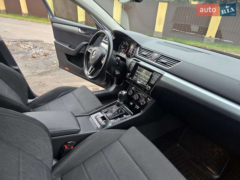 Універсал Skoda Superb 2015 в Києві фото 44 Універсал Skoda Superb 2015 в Києві