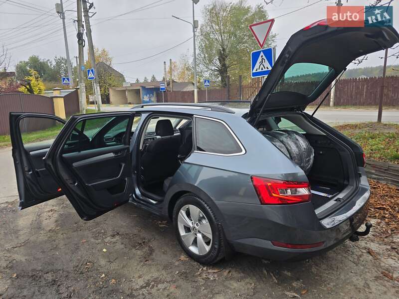 Універсал Skoda Superb 2015 в Києві фото 52 Універсал Skoda Superb 2015 в Києві