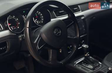 Лифтбек Skoda Superb 2013 в 