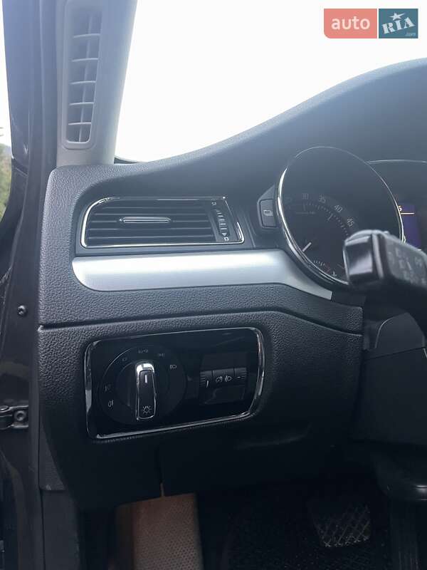 Универсал Skoda Superb 2011 в Ужгороде фото 13 Универсал Skoda Superb 2011 в Ужгороде