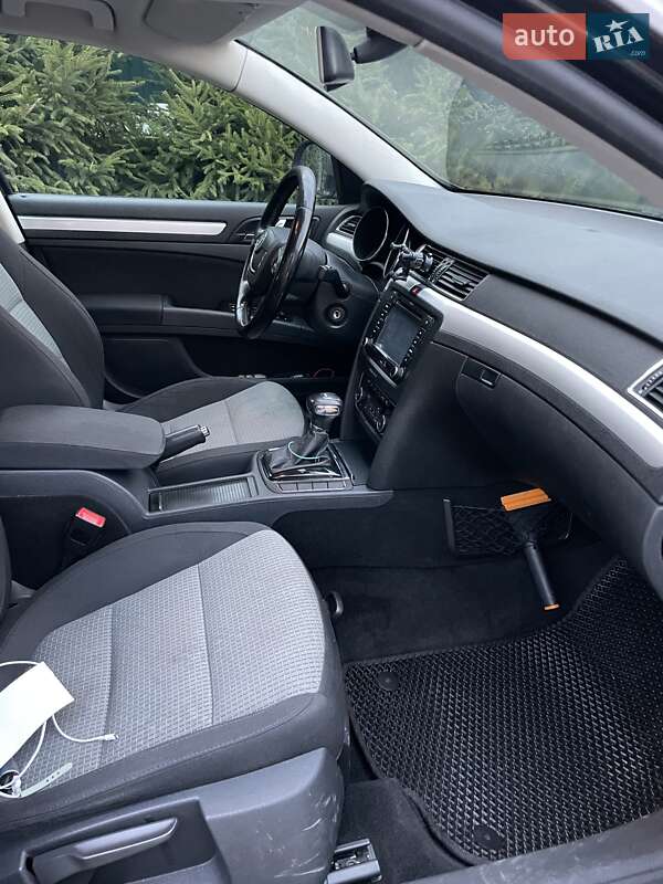 Универсал Skoda Superb 2011 в Ужгороде фото 21 Универсал Skoda Superb 2011 в Ужгороде