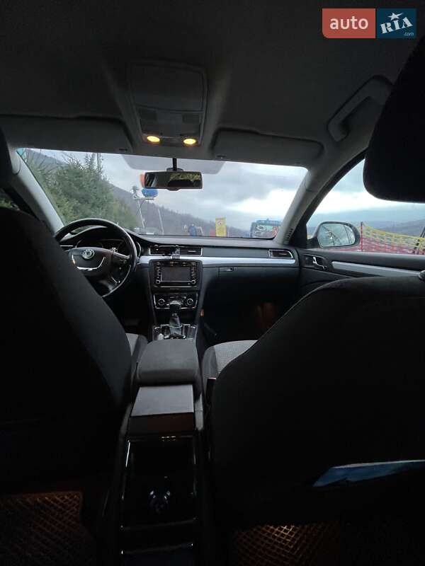 Универсал Skoda Superb 2011 в Ужгороде фото 28 Универсал Skoda Superb 2011 в Ужгороде