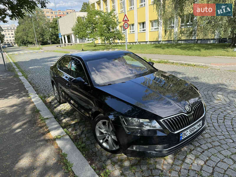 Лифтбек Skoda Superb 2016 в Новом Роздоле фото 5 Лифтбек Skoda Superb 2016 в Новом Роздоле