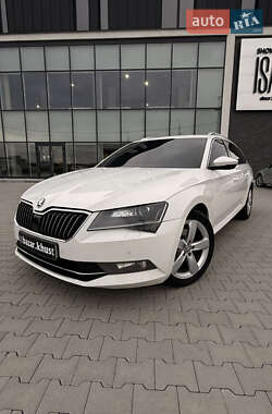 Универсал Skoda Superb 2017 в Хусте