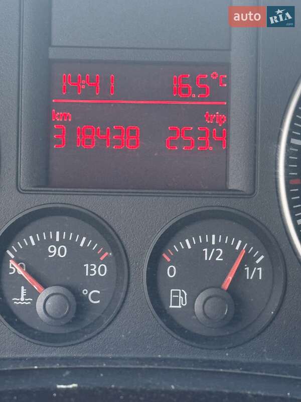 Универсал Skoda Superb 2014 в Киеве фото 4 Универсал Skoda Superb 2014 в Киеве