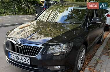 Універсал Skoda Superb 2014 в Києві