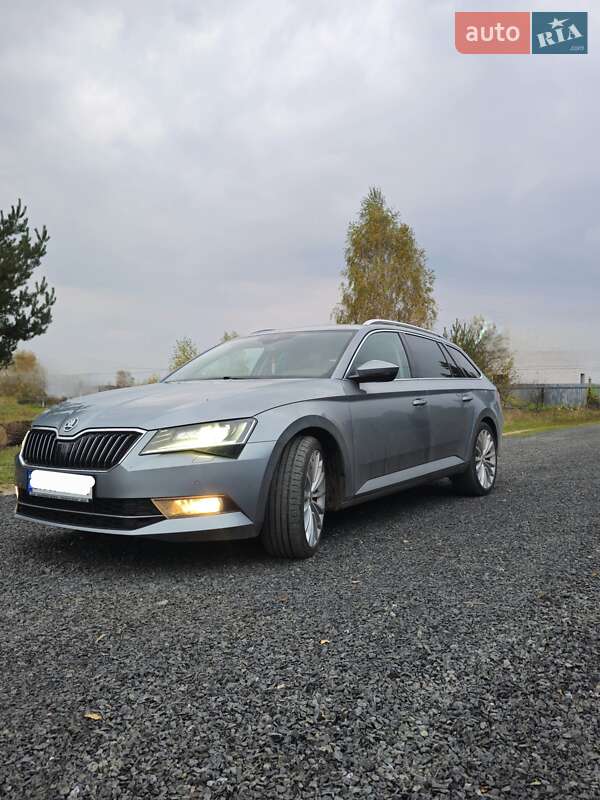 Універсал Skoda Superb 2019 в Костопілі