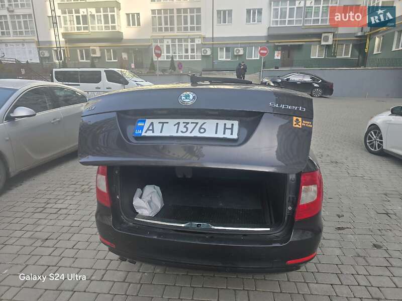 Універсал Skoda Superb 2012 в Івано-Франківську