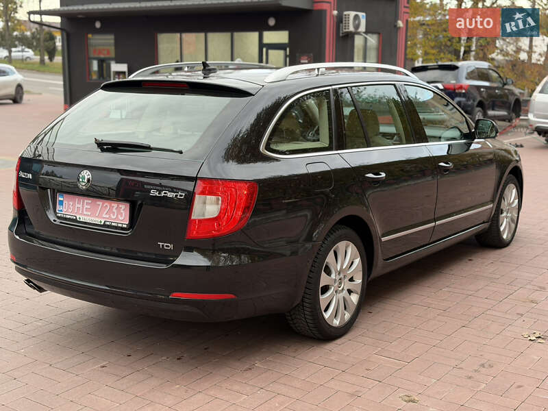 Універсал Skoda Superb 2012 в Рівному