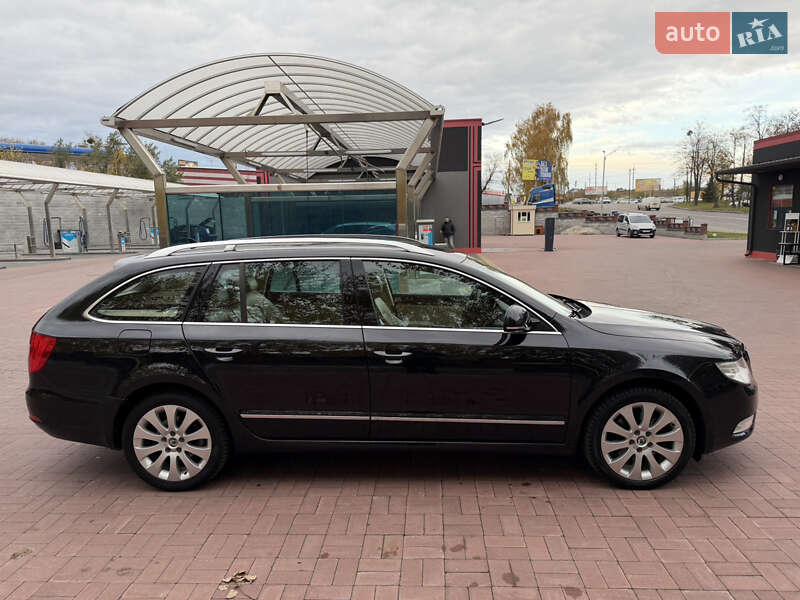 Універсал Skoda Superb 2012 в Рівному