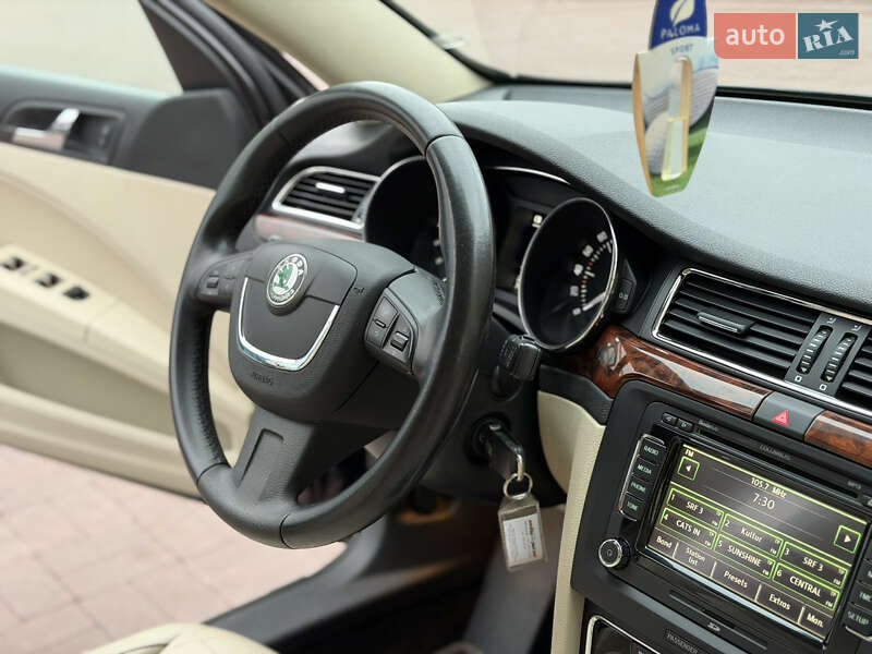 Універсал Skoda Superb 2012 в Рівному