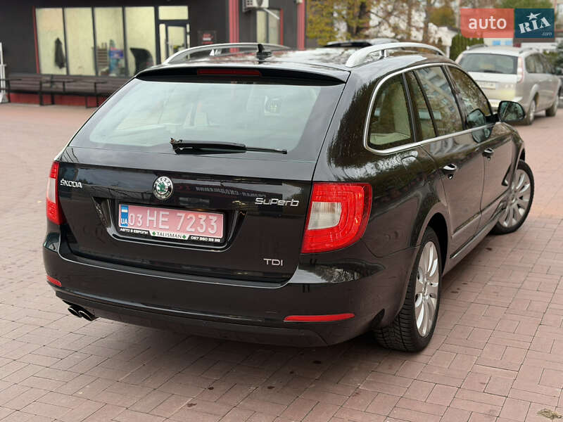 Універсал Skoda Superb 2012 в Рівному