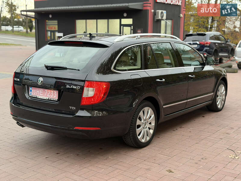 Універсал Skoda Superb 2012 в Рівному