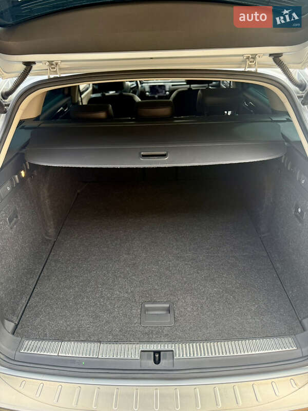 Универсал Skoda Superb 2016 в Звягеле фото 43 Универсал Skoda Superb 2016 в Звягеле