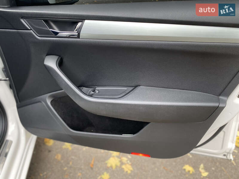 Универсал Skoda Superb 2015 в Харькове фото 8 Универсал Skoda Superb 2015 в Харькове