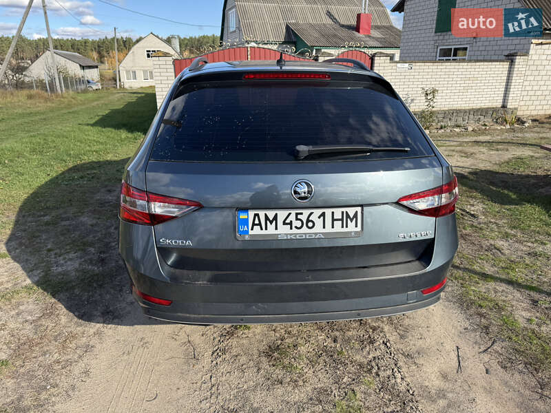 Универсал Skoda Superb 2017 в Житомире