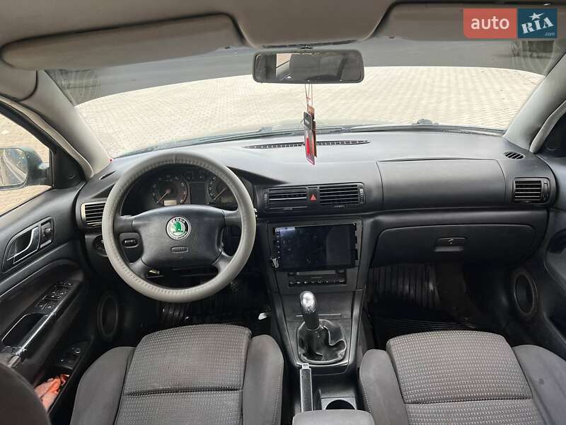 Лифтбек Skoda Superb 2003 в Жмеринке