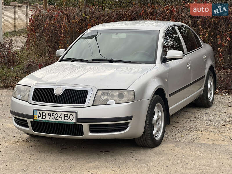 Ліфтбек Skoda Superb 2004 в Вінниці