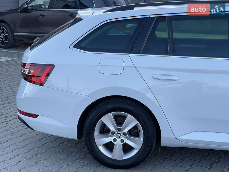 Универсал Skoda Superb 2017 в Нововолынске фото 6 Универсал Skoda Superb 2017 в Нововолынске