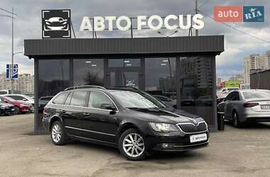 Универсал Skoda Superb 2014 в Киеве