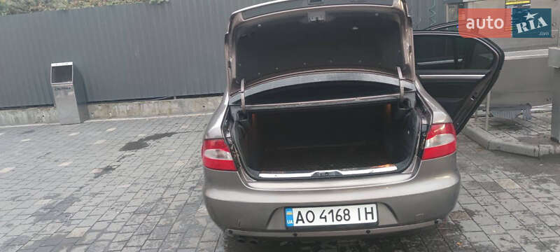 Ліфтбек Skoda Superb 2012 в Ужгороді фото 4 Ліфтбек Skoda Superb 2012 в Ужгороді