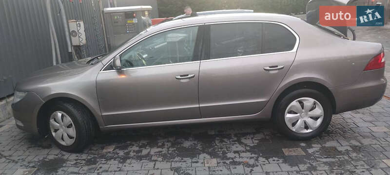 Ліфтбек Skoda Superb 2012 в Ужгороді фото 5 Ліфтбек Skoda Superb 2012 в Ужгороді