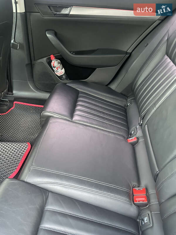 Лифтбек Skoda Superb 2017 в Житомире фото 13 Лифтбек Skoda Superb 2017 в Житомире