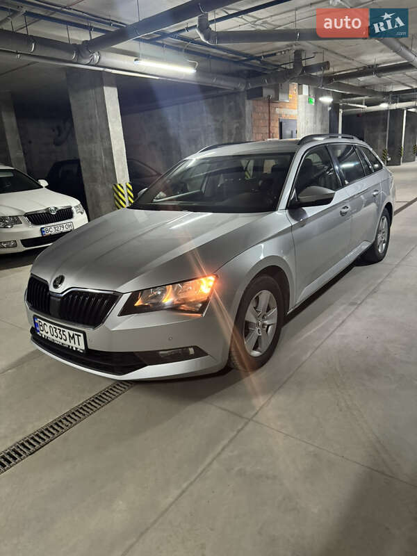 Универсал Skoda Superb 2016 в Львове фото 2 Универсал Skoda Superb 2016 в Львове