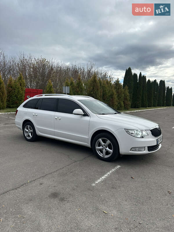 Универсал Skoda Superb 2012 в Ровно фото 3 Универсал Skoda Superb 2012 в Ровно